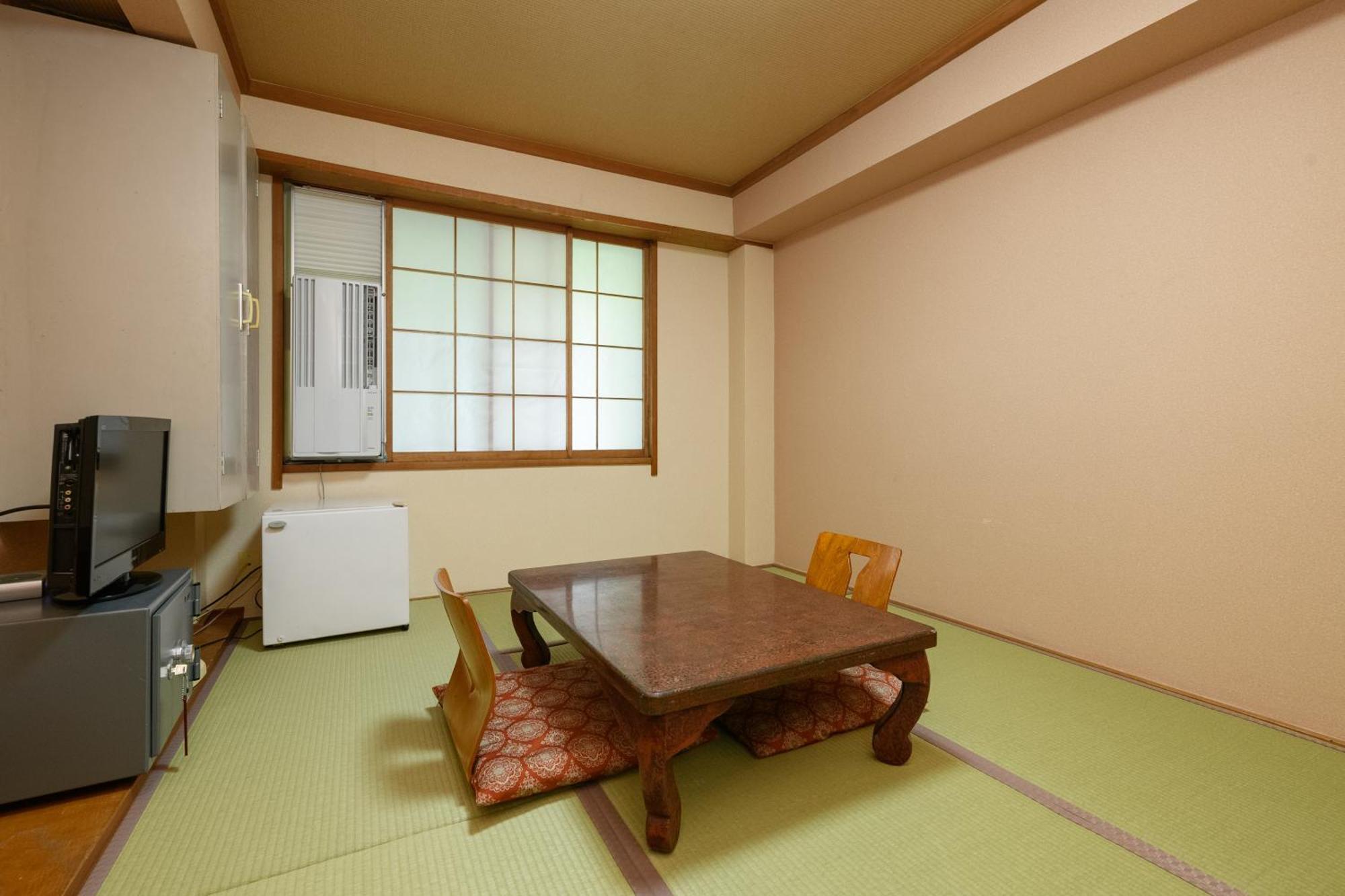 OYO Ryokan Seimeiso Shirakabako Chino Bagian luar foto